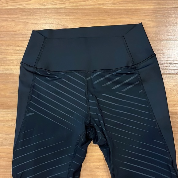 GapFit NWOT Sculpt Revolution Leggings - Picture 3 of 5